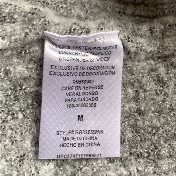 🆕Gianni Bini POM-POM Girls SWEATER SZ M - Picture 3 of 4